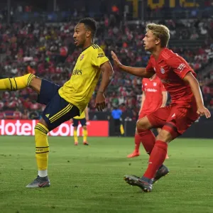 Arsenal vs. Bayern Munich: 2019 International Champions Cup Clash - Pierre-Emerick Aubameyang in Action