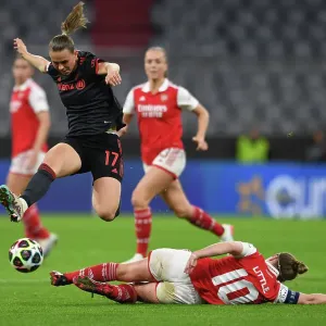 Arsenal vs. Bayern Munich: A Battle in the UEFA Women's Champions League Quarter-Finals