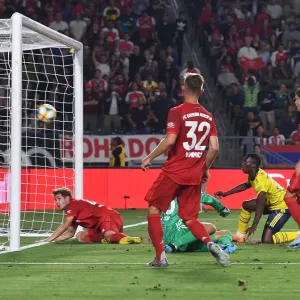 Arsenal vs. Bayern Munich: Eddie Nketiah Scores in 2019 International Champions Cup Clash