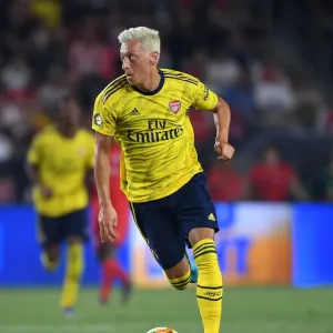 Arsenal vs. Bayern Munich: Ozil Sparks Action in 2019 International Champions Cup, Carson