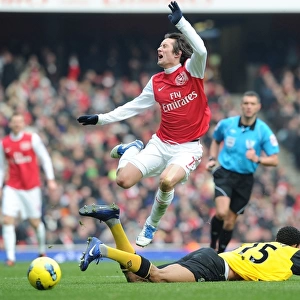Arsenal vs. Blackburn Rovers: Rosicky Foul by Nzonzi (Premier League, 2011-12)