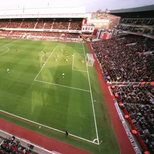 Arsenal vs Bolton Wanderers: 1-1 Stalemate at Arsenal Stadium, Highbury, London, FA Premiership, 2006 Arsenal vs Bolton Wanderers: 1-1 Stalemate at Arsenal Stadium, Highbury, London, FA Premiership, 2006