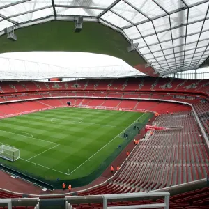 Arsenal vs Bolton Wanderers: FA Cup 4th Round Battle at Emirates Stadium (2007) Arsenal vs Bolton Wanderers: FA Cup 4th Round Battle at Emirates Stadium (2007)