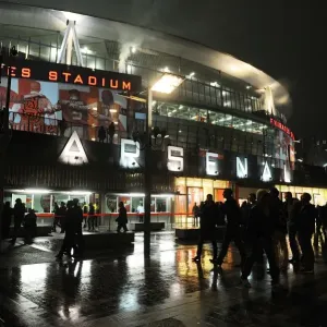 Arsenal vs Borussia Dortmund: UEFA Champions League Clash at Emirates Stadium, London (2014-15)