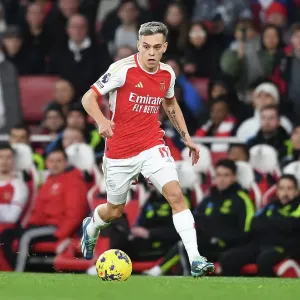 Arsenal vs Brighton: Trossard in Action at Emirates Stadium (2023-24 Premier League)