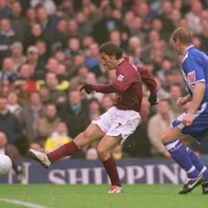 Arsenal vs. Cardiff City: 2005-06 Season Match