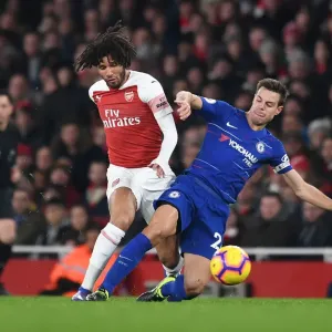 Arsenal vs. Chelsea: Elneny vs. Azpilicueta - Premier League Clash at Emirates Stadium