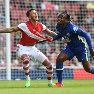 Arsenal vs. Chelsea: Intense Rivalry Unfolds at the Emirates Arsenal vs. Chelsea: Intense Rivalry Unfolds at the Emirates