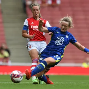 Arsenal vs. Chelsea: Nobbs vs. Cuthbert Clash in Arsenal Women's Pre-Season Friendly