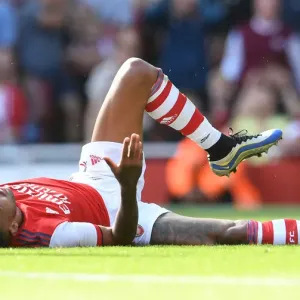 Arsenal vs Chelsea Showdown: Aubameyang's Battle at the Emirates Arsenal vs Chelsea Showdown: Aubameyang's Battle at the Emirates