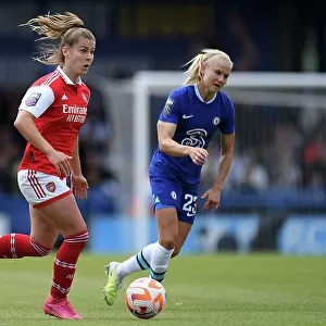 Arsenal vs. Chelsea Showdown: FA Women's Super League Clash at Kingsmeadow (2022-23)