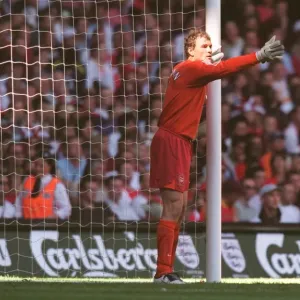 Arsenal vs. Chelsea Showdown: Jens Lehmann's Legendary FA Community Shield Performance, 2005 Arsenal vs. Chelsea Showdown: Jens Lehmann's Legendary FA Community Shield Performance, 2005