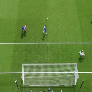 Arsenal vs Chelsea Showdown: Robin van Persie vs Petr Cech Arsenal vs Chelsea Showdown: Robin van Persie vs Petr Cech