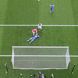 Arsenal vs. Chelsea: Vermaelen Tends to Injured Terry (2011-12)