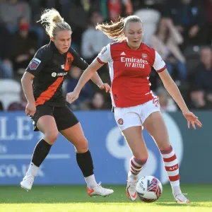 Arsenal vs. Everton: FA WSL Clash - Frida Maanum vs. Izzy Christiansen Battle