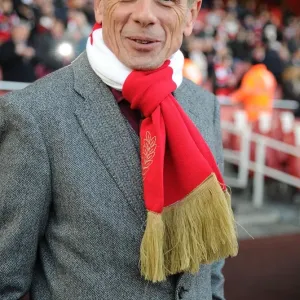 Arsenal vs. Everton: Premier League Clash at Emirates Stadium (December 2011)
