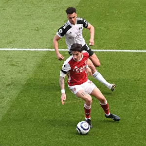 Arsenal vs. Fulham: Bellerin Clashes with Robinson in Empty Emirates Stadium - Premier League 2020-21