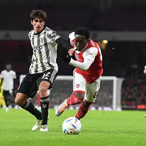 Arsenal vs Juventus: Cozier-Duberry Outmaneuvers Barbieri in 2022-23 Friendly