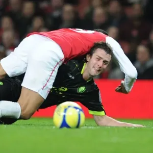 Arsenal vs Leeds United: FA Cup Clash - Chamakh vs Pugh's Intense Battle