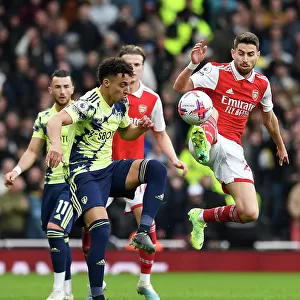 Arsenal vs Leeds United: Jorginho's Battle for Possession in the Premier League