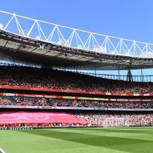 Arsenal vs Leeds United: Premier League Showdown at the Emirates, London 2022 Arsenal vs Leeds United: Premier League Showdown at the Emirates, London 2022