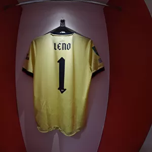 Arsenal vs Leeds United: Preparing for Battle in the Dressing Room - Carabao Cup Showdown