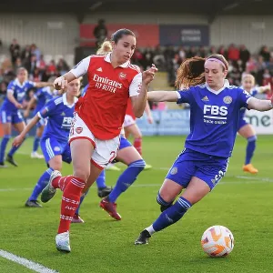 Arsenal vs Leicester City: A Battle for FA Women's Super League Supremacy - Intense Possession Battle Between Souza and Tierney Arsenal vs Leicester City: A Battle for FA Women's Super League Supremacy - Intense Possession Battle Between Souza and Tierney