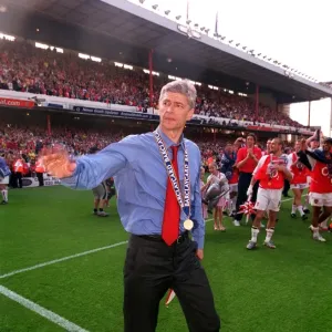 Arsenal vs Leicester City: FA Premiership Showdown, May 15, 2004, Highbury, London Arsenal vs Leicester City: FA Premiership Showdown, May 15, 2004, Highbury, London