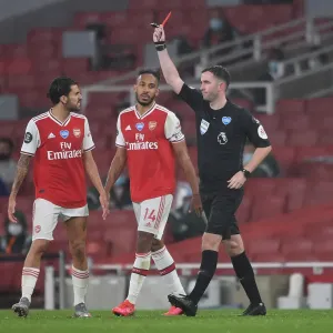 Arsenal vs Leicester: Intense Premier League Clash Seees Ref Chris Kavanagh Dish Out Red Cards