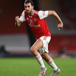 Empty Arsenal vs. Liverpool Battlefield: Premier League Clash Amidst Coronavirus Pandemic (2019-20) Empty Arsenal vs. Liverpool Battlefield: Premier League Clash Amidst Coronavirus Pandemic (2019-20)
