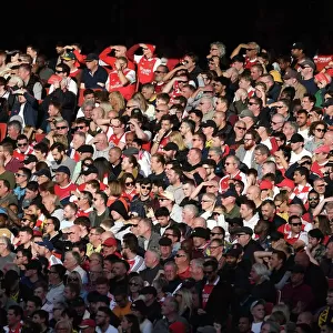 Arsenal vs. Liverpool: Passionate Fan Showdown - Premier League 2022-23