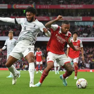 Arsenal vs. Liverpool: A Premier League Battle - Clash of Titans