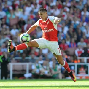Arsenal vs. Liverpool: A Premier League Battle - Sanchez Shines at Emirates (2016-17)