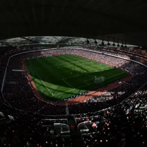Arsenal vs Manchester City: Emirates Battle, Premier League 2016-17 Arsenal vs Manchester City: Emirates Battle, Premier League 2016-17