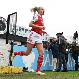 Arsenal vs Manchester City: Leah Williamson Leads the Second-Half Charge in Women's Super League Clash