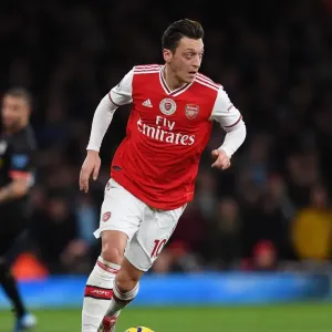 Arsenal vs Manchester City: Mesut Ozil in Action at the Emirates Stadium (Premier League 2019-20) Arsenal vs Manchester City: Mesut Ozil in Action at the Emirates Stadium (Premier League 2019-20)