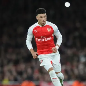 Arsenal vs Manchester City: Oxlade-Chamberlain's Intense Performance (2015-16 Premier League) Arsenal vs Manchester City: Oxlade-Chamberlain's Intense Performance (2015-16 Premier League)