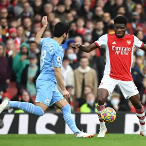 Arsenal vs Manchester City: Thomas Partey vs Ilkay Gundogan Battle at Emirates Stadium (Premier League 2021-22)