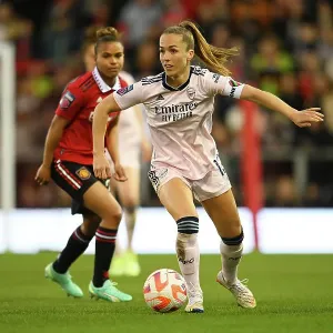Arsenal vs Manchester United: FA Women's Super League Showdown at Leigh Sports Village - A Battle of Football Giants Arsenal vs Manchester United: FA Women's Super League Showdown at Leigh Sports Village - A Battle of Football Giants