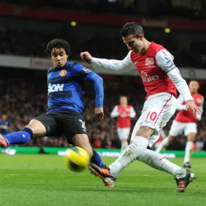 Arsenal vs Manchester United: Clash of the Titans - Robin van Persie vs Rafael, Premier League 2011-12 Arsenal vs Manchester United: Clash of the Titans - Robin van Persie vs Rafael, Premier League 2011-12