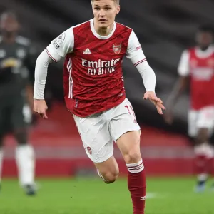 Arsenal vs Manchester United: Emirates Stadium Showdown in Empty Premier League Match (2021)
