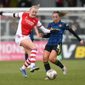Arsenal vs Manchester United: FA WSL Showdown - Battle for Supremacy (2021-22) Arsenal vs Manchester United: FA WSL Showdown - Battle for Supremacy (2021-22)