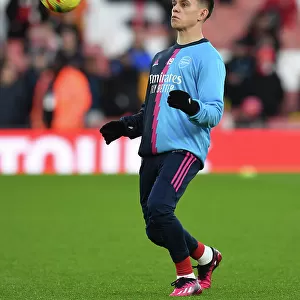 Arsenal vs Manchester United: Leandro Trossard Warms Up Ahead of Premier League Clash (2022-23)