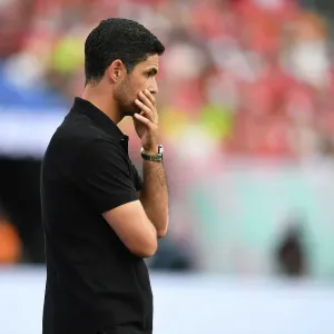 Arsenal vs Manchester United: Mikel Arteta Leads Gunners in Pre-Season Clash at MetLife Stadium (2023-24)