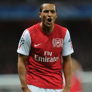 Arsenal vs Marseille: Theo Walcott's Battle in the UEFA Champions League - 0:0 Group F Showdown at Emirates Stadium (November 1, 2011) Arsenal vs Marseille: Theo Walcott's Battle in the UEFA Champions League - 0:0 Group F Showdown at Emirates Stadium (November 1, 2011)