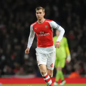 Arsenal vs Newcastle United: Per Mertesacker in Action at the Emirates Stadium (2014/15) Arsenal vs Newcastle United: Per Mertesacker in Action at the Emirates Stadium (2014/15)