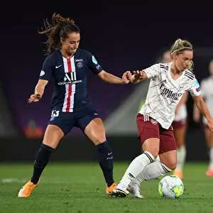 Arsenal vs. Paris Saint-Germain: A Tight Battle in the UEFA Women's Champions League Quarterfinals