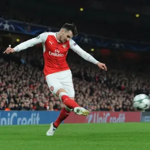 Arsenal vs Paris Saint-Germain: Champions League Clash at Emirates Stadium (2016-17) Arsenal vs Paris Saint-Germain: Champions League Clash at Emirates Stadium (2016-17)