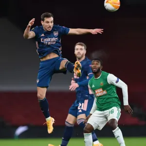 Arsenal vs Rapid Wien: Tense Moment as Cedric Soares Clears Ball in UEFA Europa League Clash