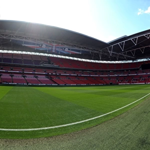 Arsenal vs. Reading: FA Cup Semi-Final at Wembley Stadium, London, 2015